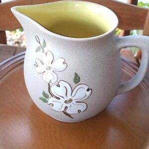 Pigeon Forge pottery creamer
